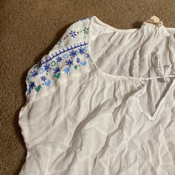 T-Shirt Blouse - Picture 2 of 8